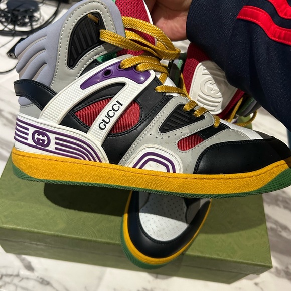 Pre Owned
Come with Box - Picture 10 of 10